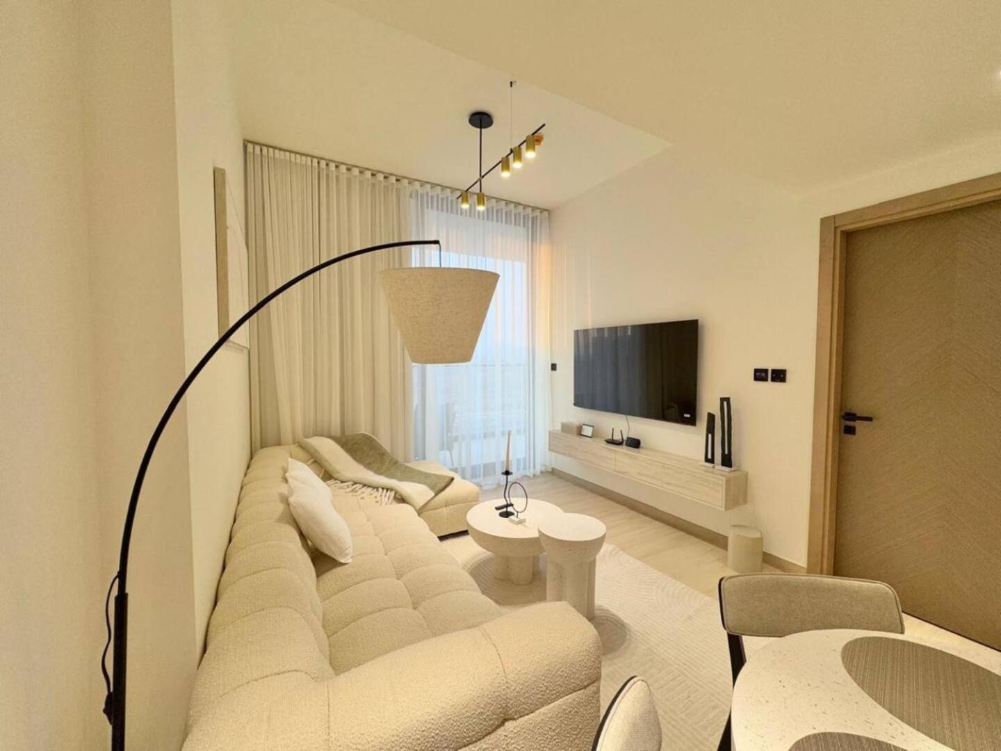 Calm 1br Jvc Pool, Balcony, Parking Apartment