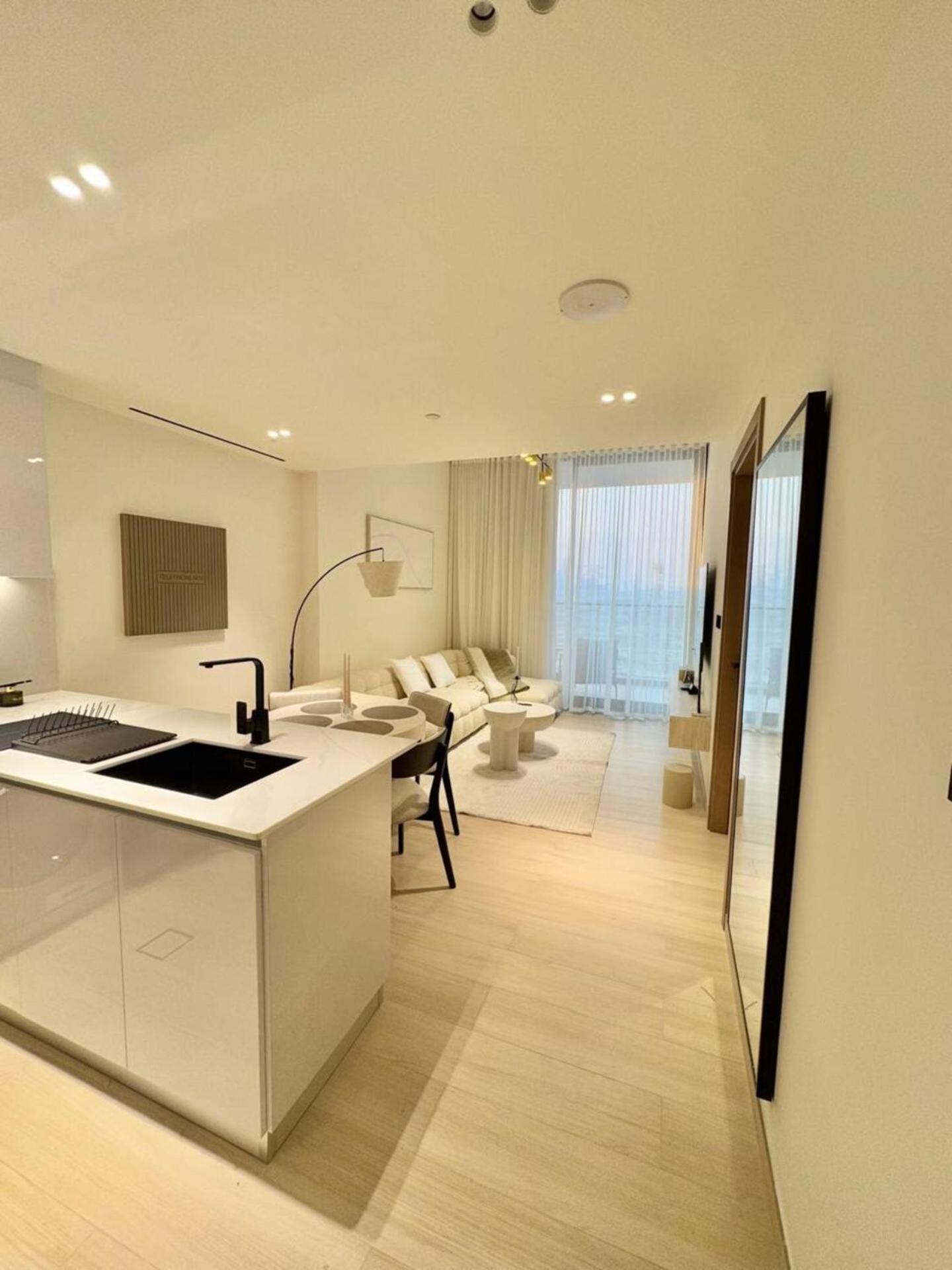 Calm 1br Jvc Pool, Balcony, Parking * Dubai