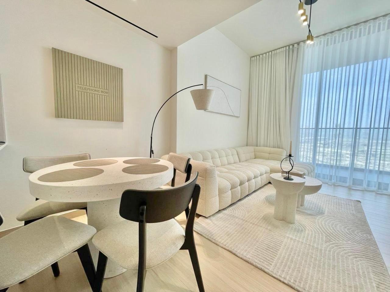 Apartment Calm 1br Jvc Pool, Balcony, Parking