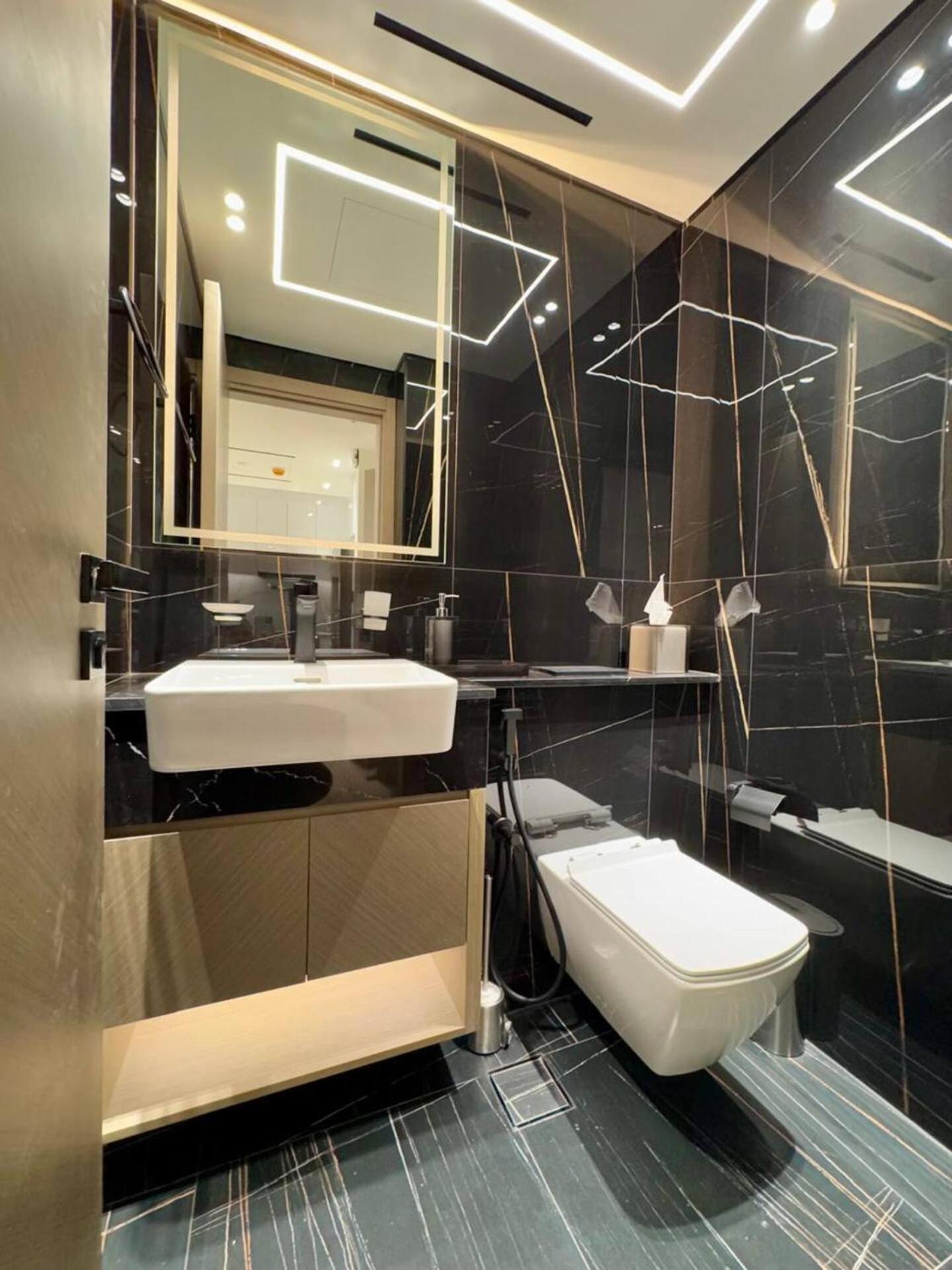 Calm 1br Jvc Pool, Balcony, Parking Dubai